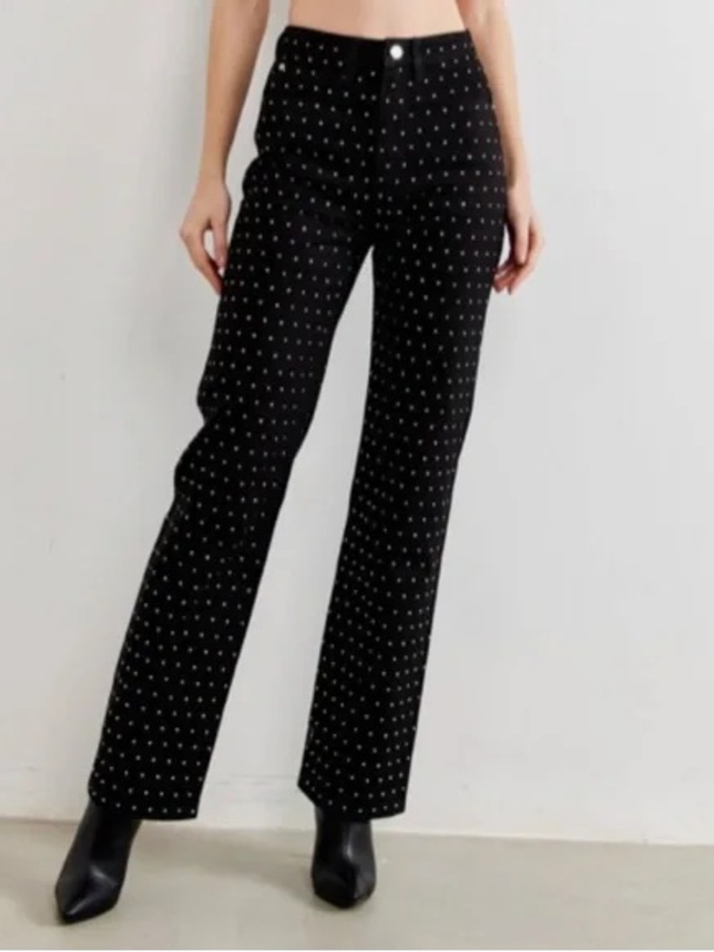 Gianni Bini Ivy Rhinestone Straight Leg High
Waisted Jeans